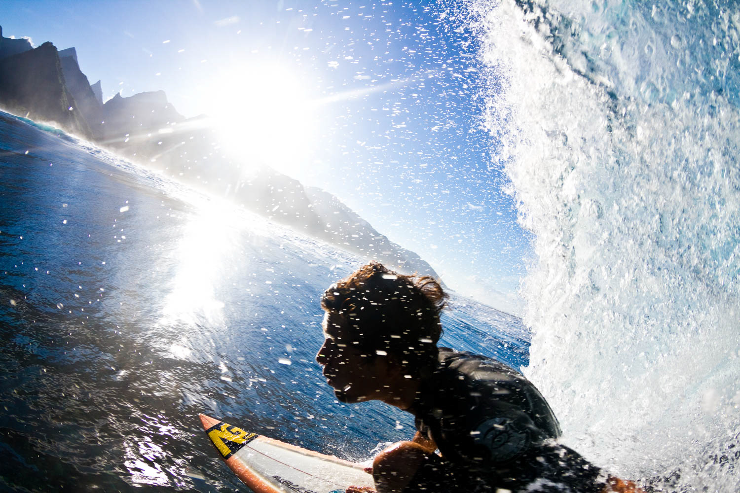 surf photography tahiti